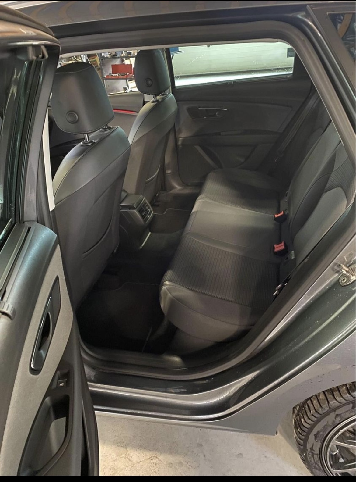 Grå Seat Leon fra 2017