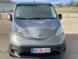 Nissan e-NV200 Premium Van