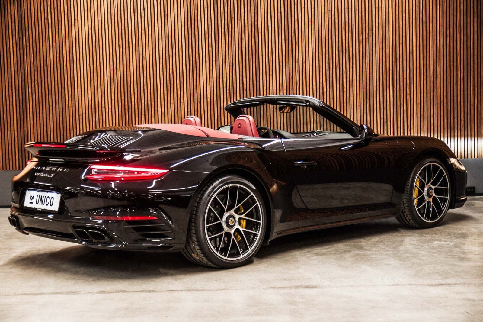 Porsche 911 Turbo S 3,8 Cabriolet PDK