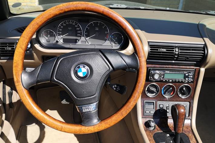 Sort BMW Z1 fra 1998