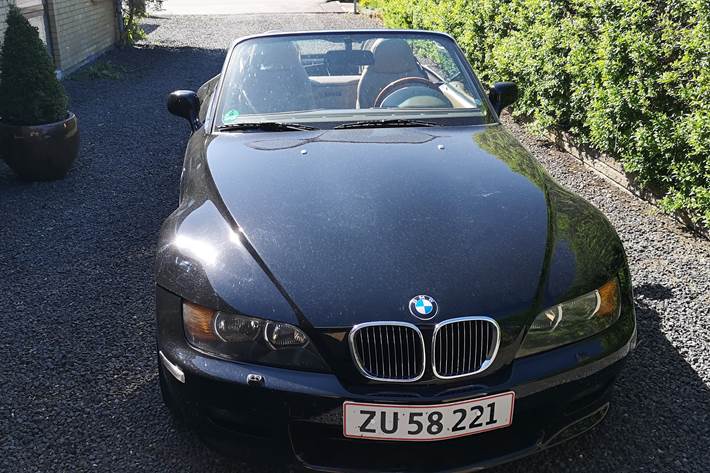 Sort BMW Z1 fra 1998