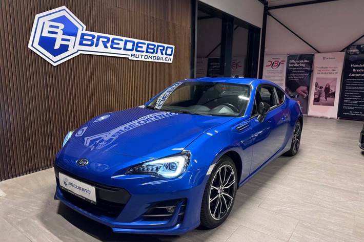 Blå Subaru BRZ fra 2018