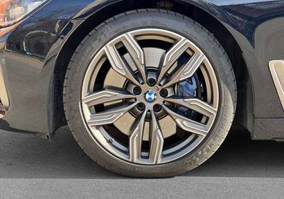 BMW M760Li 6,6 xDrive aut.