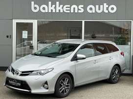 Toyota Auris 1,6 T2 Premium Touring Sports