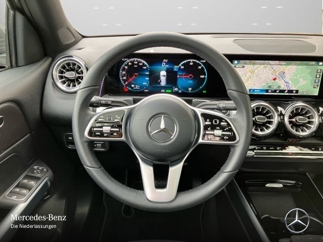 Grå Mercedes EQB 250 fra 2023