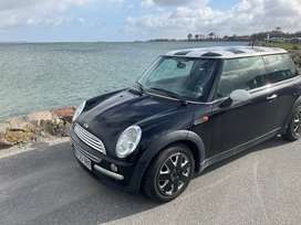 Mini Cooper 1,6 Hatchback