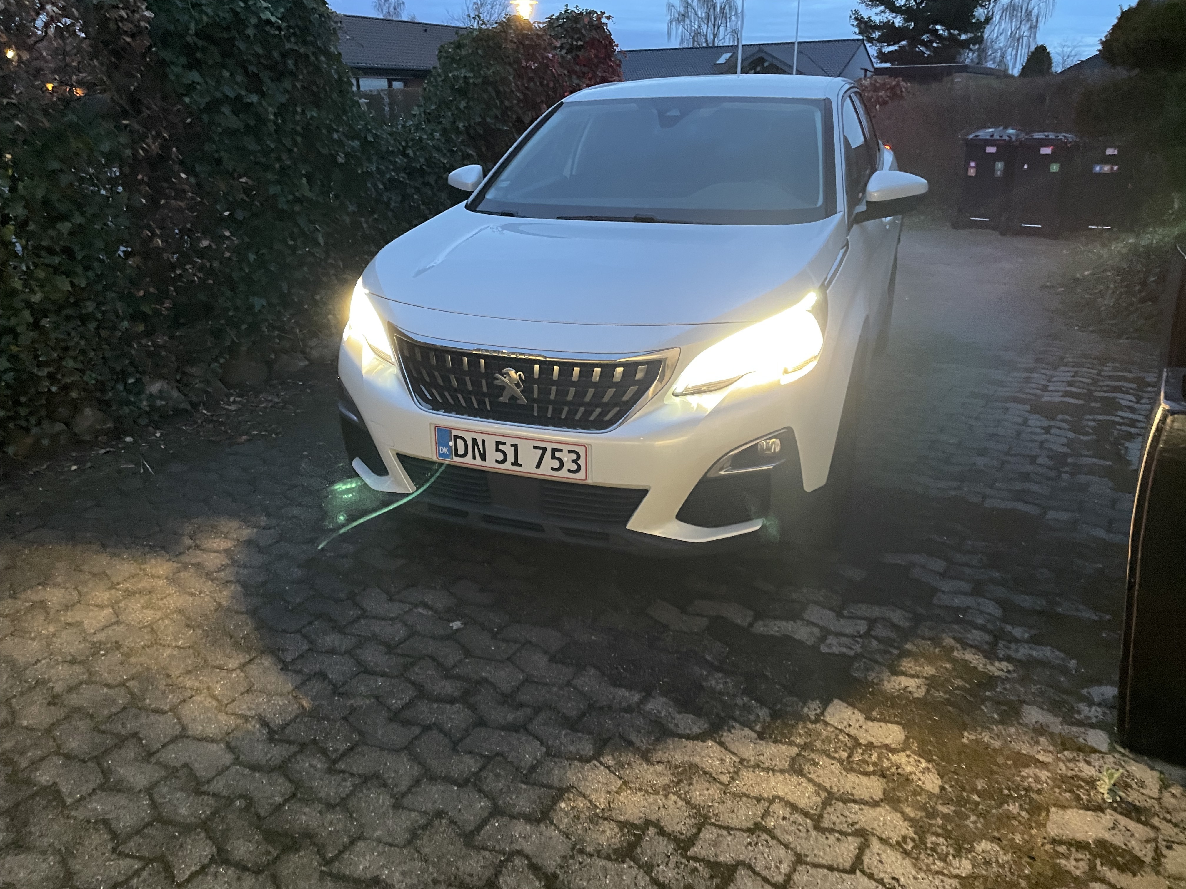 Peugeot 3008 1,2 e-THP 130 hk SUV