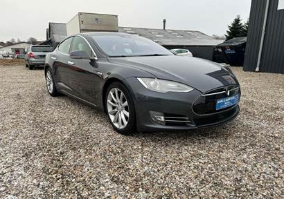 Tesla Model S 70D