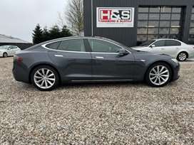 Tesla Model S 70D