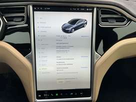 Tesla Model S 70D