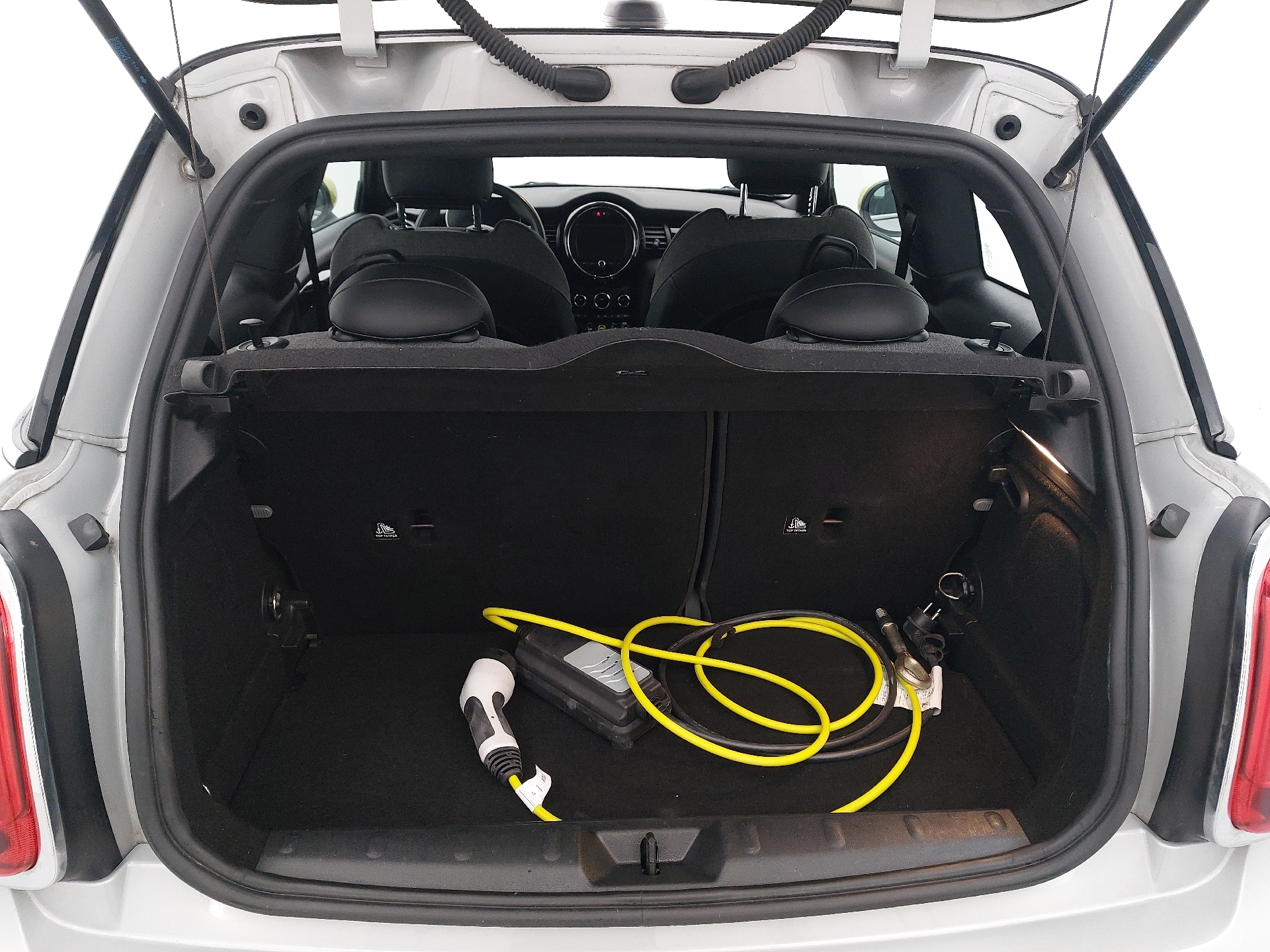 Sølv Mini Cooper fra 2020