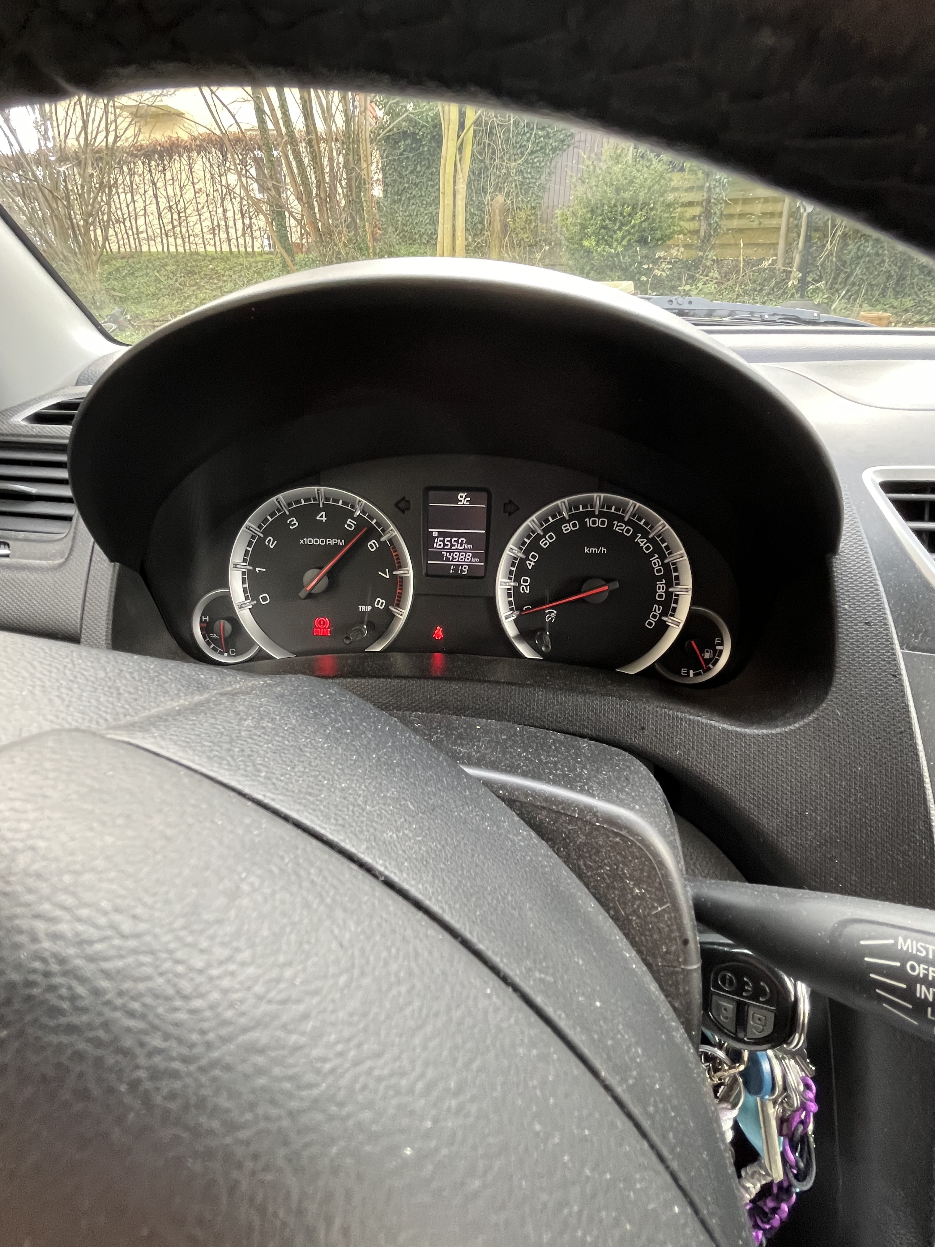 Grå Suzuki Swift fra 2015