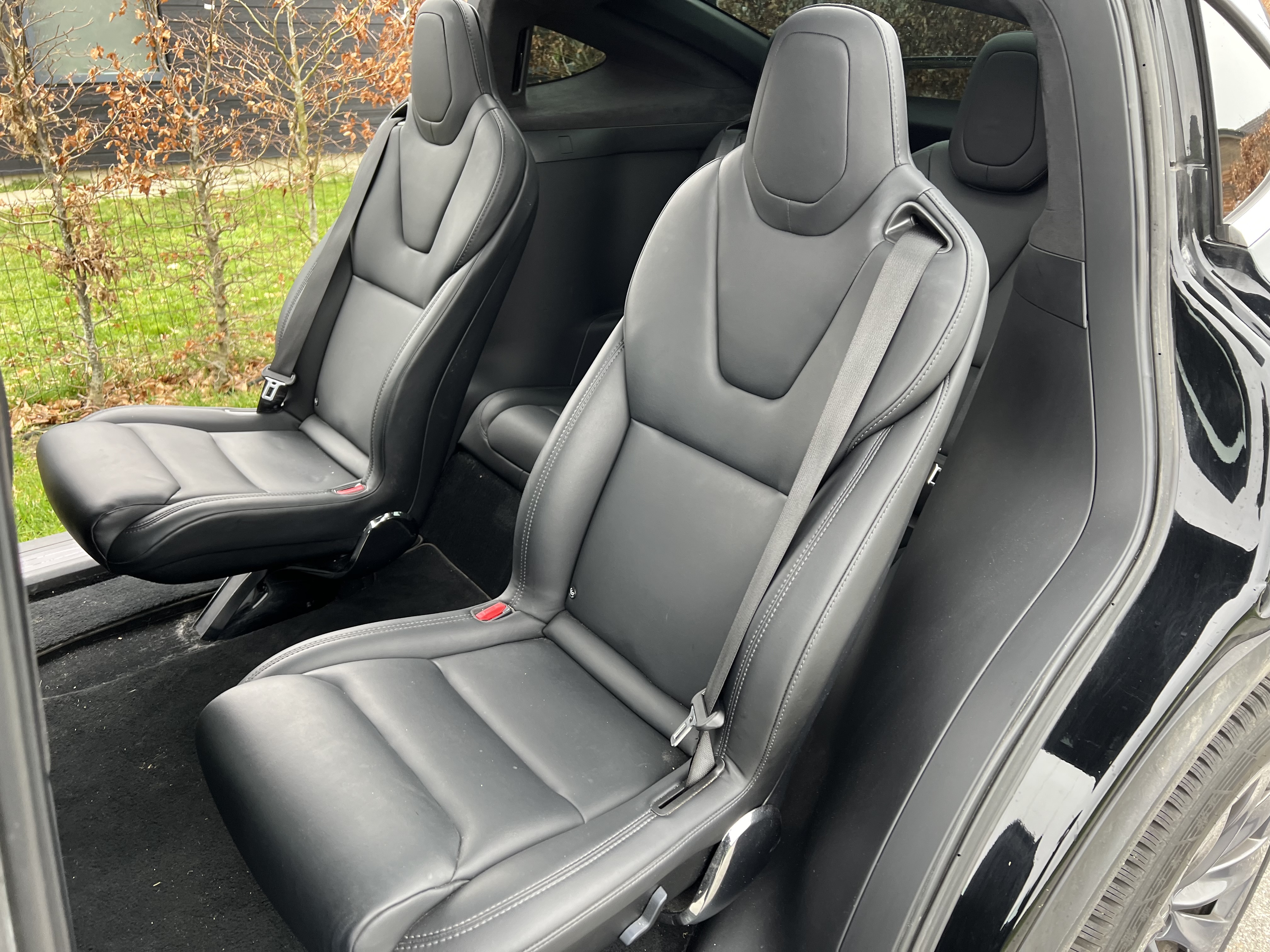 Sort Tesla Model X fra 2019