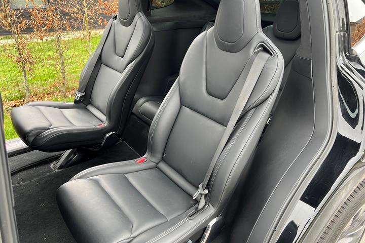 Sort Tesla Model X fra 2019