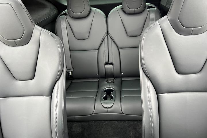 Sort Tesla Model X fra 2019