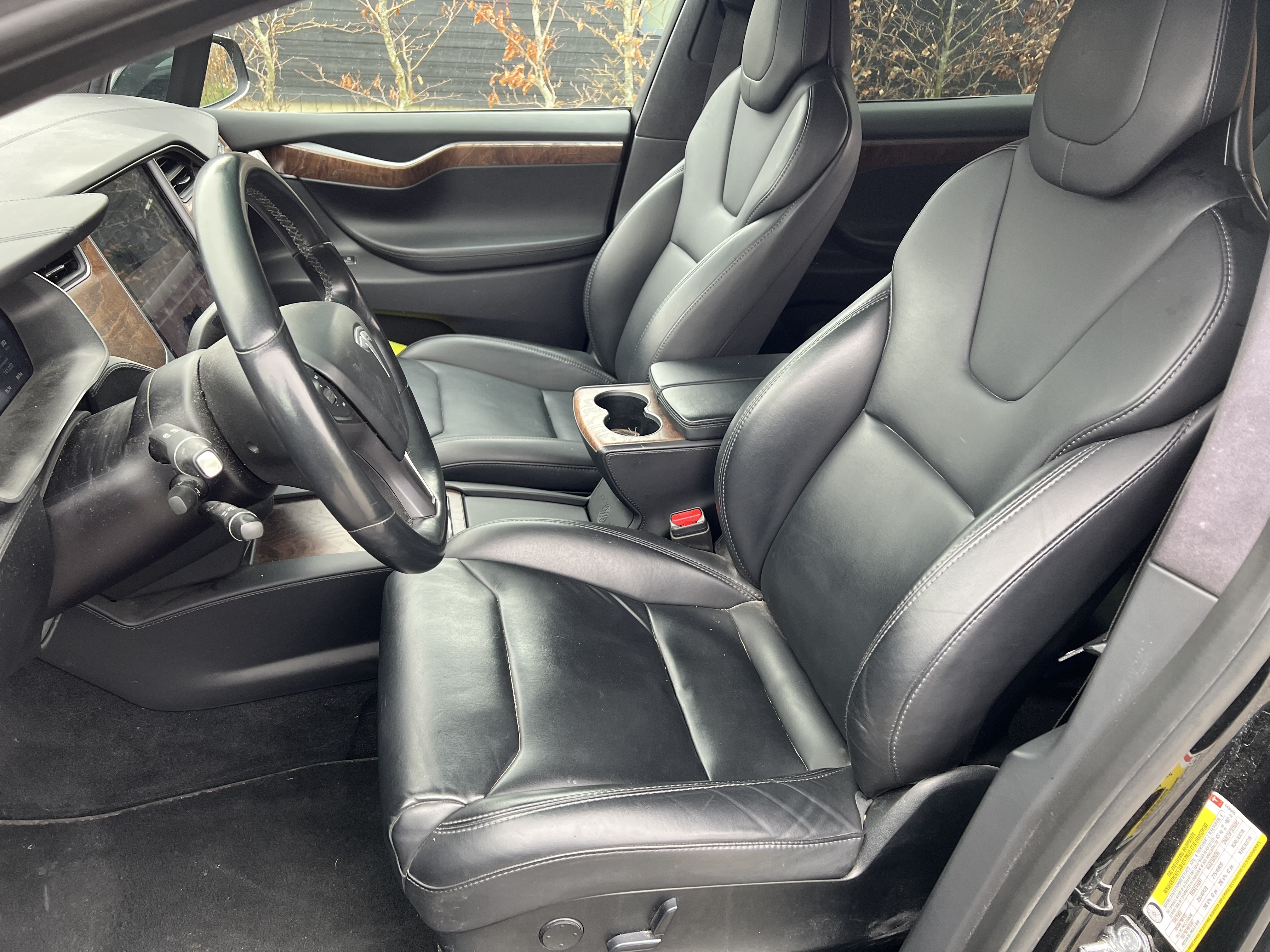 Sort Tesla Model X fra 2019
