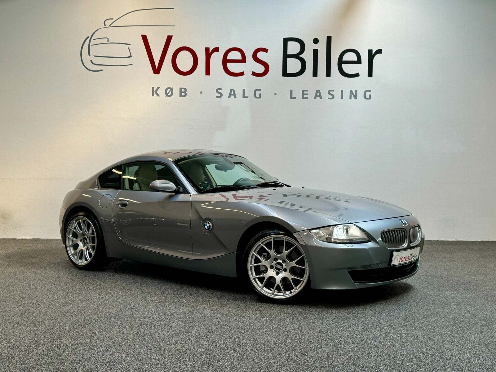 Grå BMW Z4 fra 2007