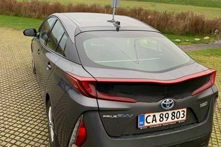 Grå Toyota Prius Plug-in fra 2018