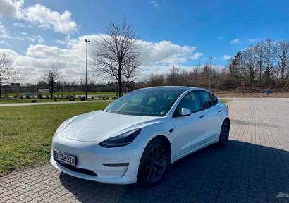 Tesla Model 3 Long Range AWD