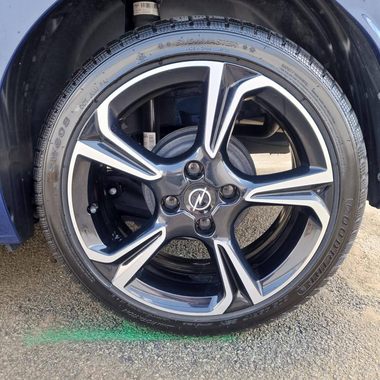 Blå Opel Corsa fra 2021