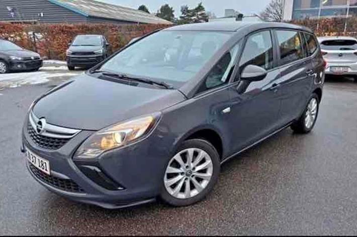 Grå Opel Zafira fra 2014