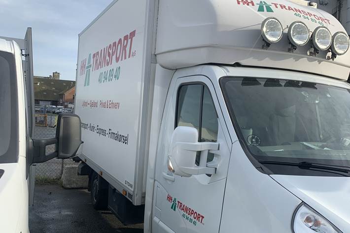 Hvid Renault Master fra 2017