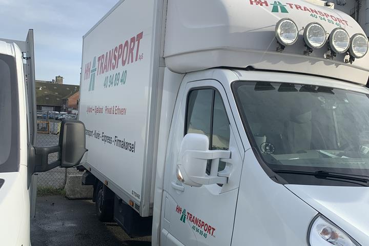 Hvid Renault Master fra 2017
