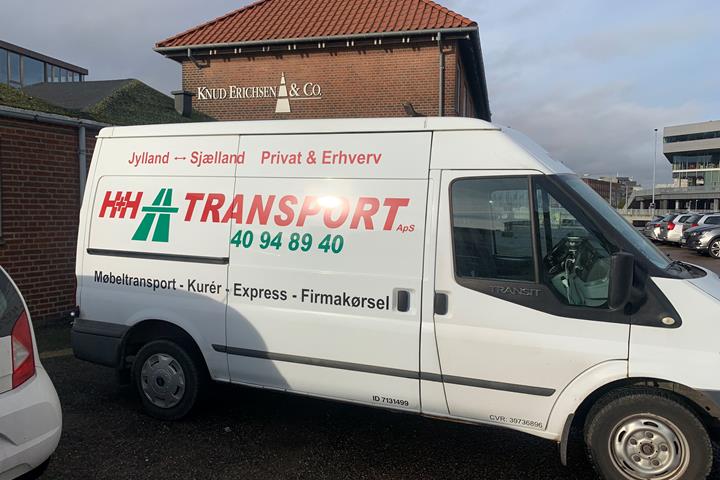 Hvid Ford Transit fra 2013