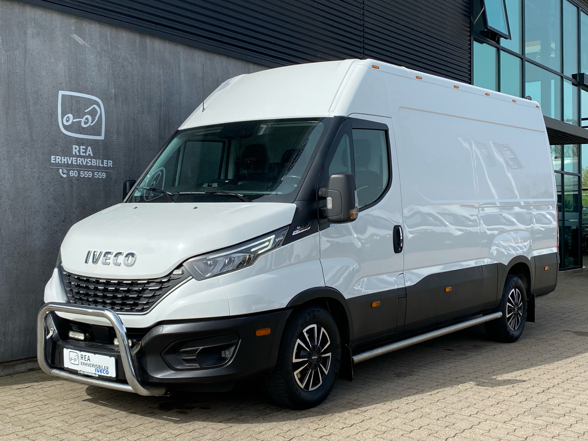 Iveco Daily 3,0 35S21 12m3 D Hi-Matic 210HK Van 8g Aut.