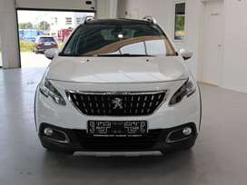 Peugeot 2008 1,6 BlueHDi 100 Allure Sky