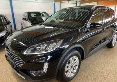 Ford Kuga 2,5 PHEV Titanium X CVT