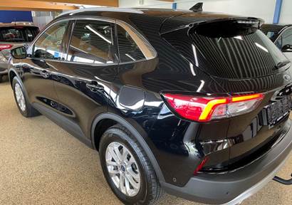 Ford Kuga 2,5 PHEV Titanium X CVT