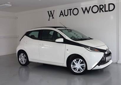 Toyota Aygo 1,0 VVT-i x-wave Sky