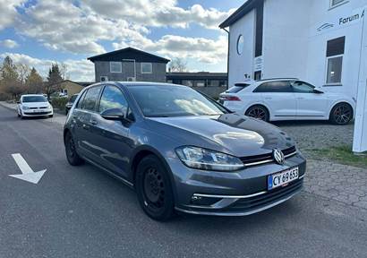 VW Golf VII 2,0 TDi 150 Highline DSG