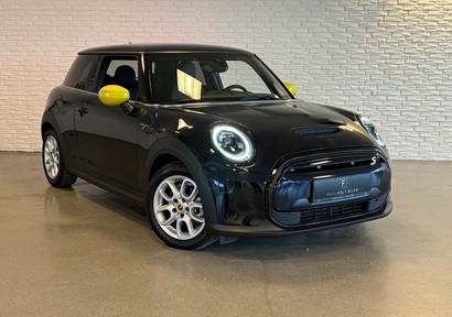 Mini Cooper SE Essential