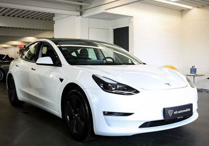 Tesla Model 3 Long Range AWD