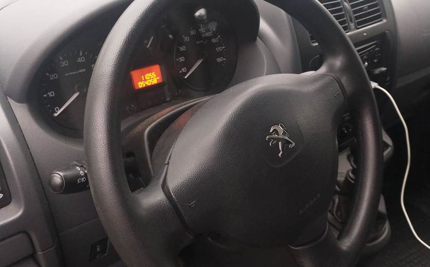 Peugeot Expert 2,0 HDi 128 hk L2H2