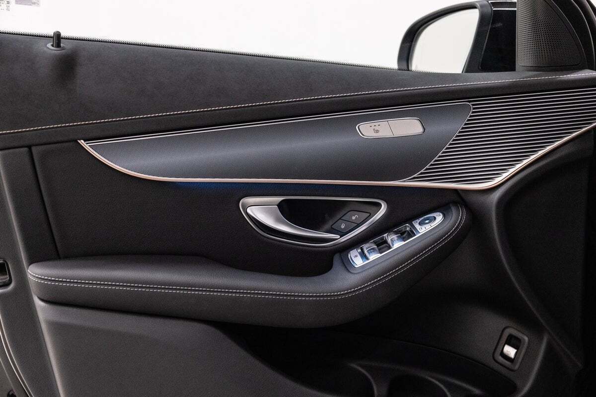 Mercedes EQC400