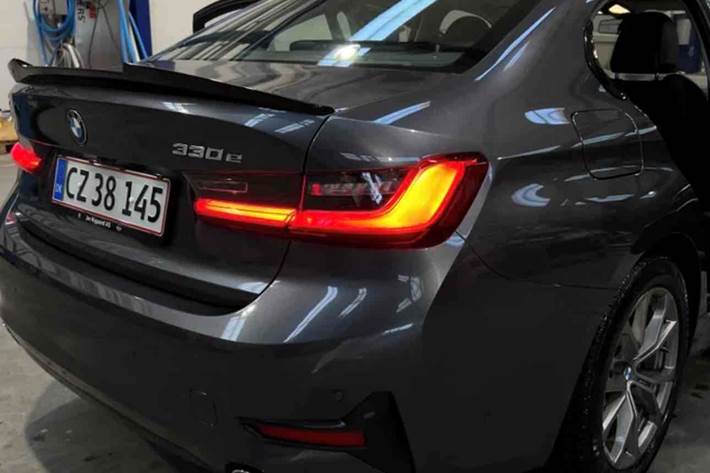 Grå BMW 3-Serie fra 2021