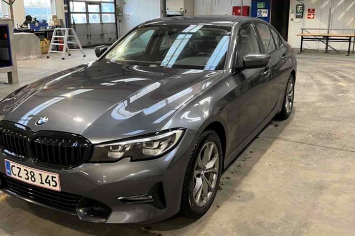Grå BMW 3-Serie fra 2021
