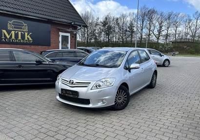 Toyota Auris 1,6 T2