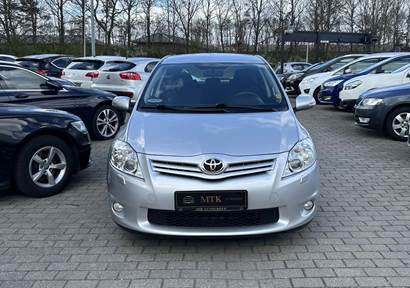 Toyota Auris 1,6 T2