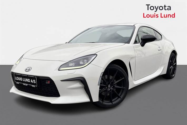 Hvid Toyota GR86 fra 2024