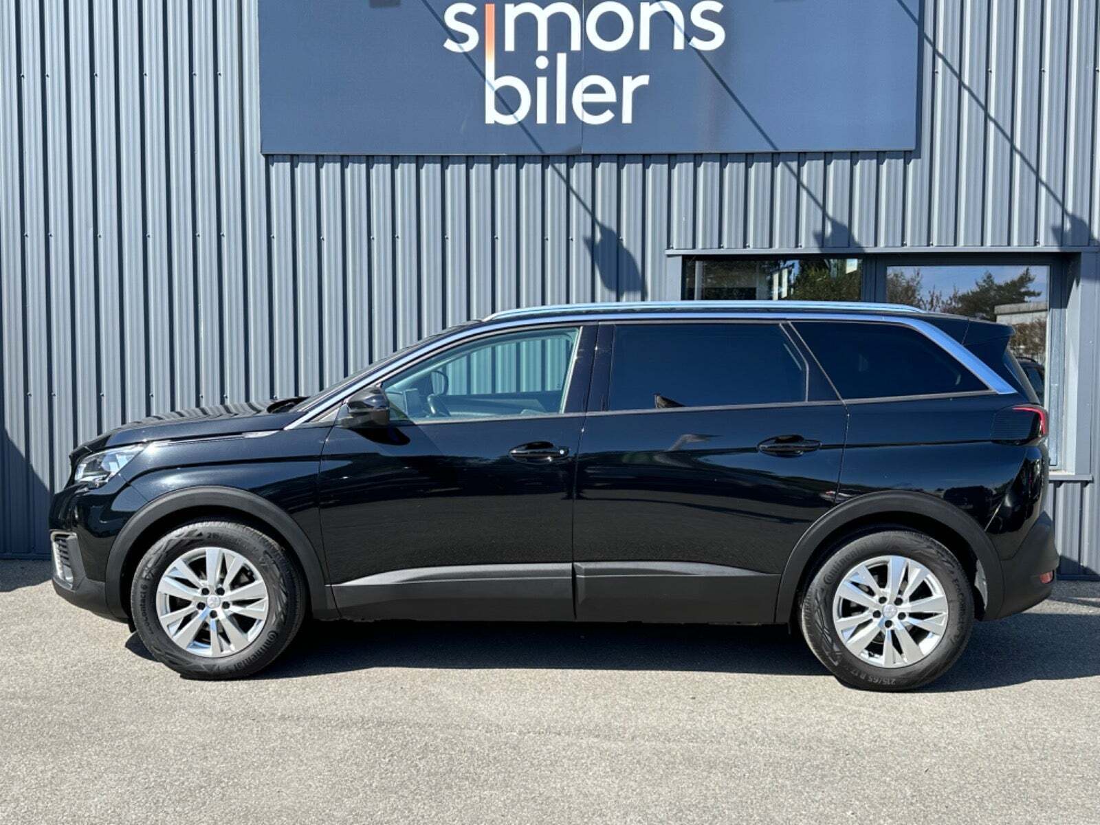 Sort Peugeot 5008 fra 2018