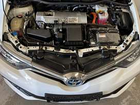 Toyota Auris 1,8 Hybrid Pure Touring Sports CVT
