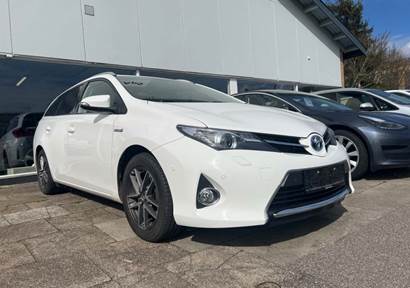 Toyota Auris 1,8 Hybrid H2+ Touring Sports CVT