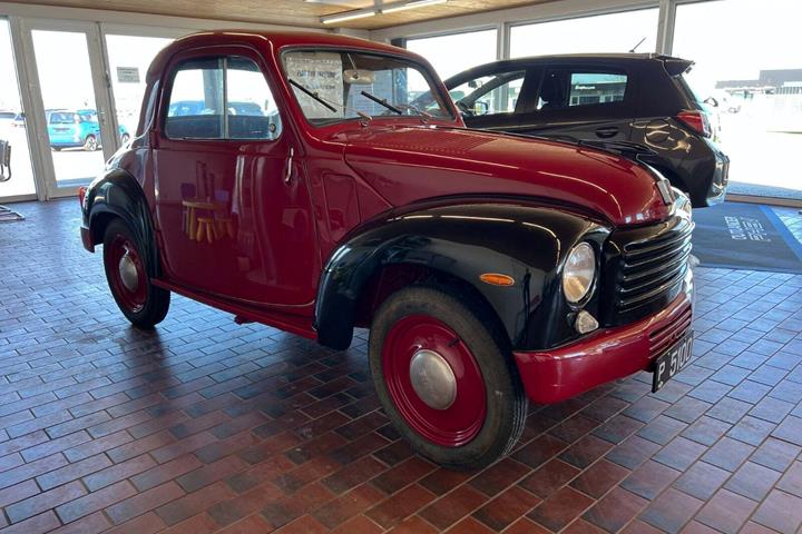 Rød Fiat 500 fra 1949