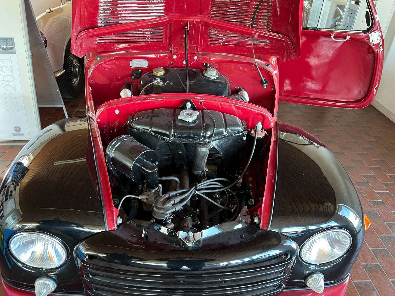 Rød Fiat 500 fra 1949