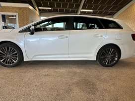 Toyota Avensis 1,8 VVT-i T2 Premium Touring Sports MDS