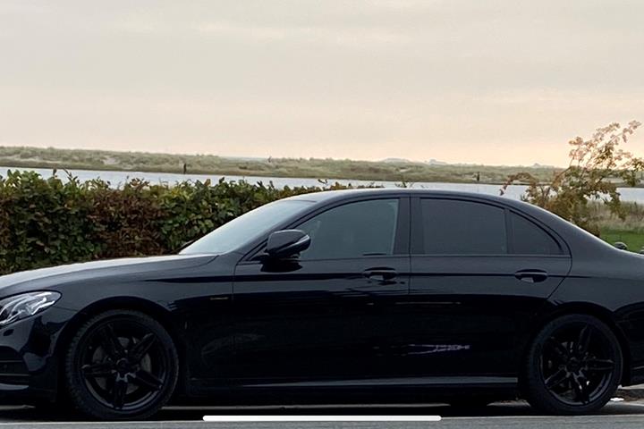 Sort Mercedes E-Klasse fra 2018